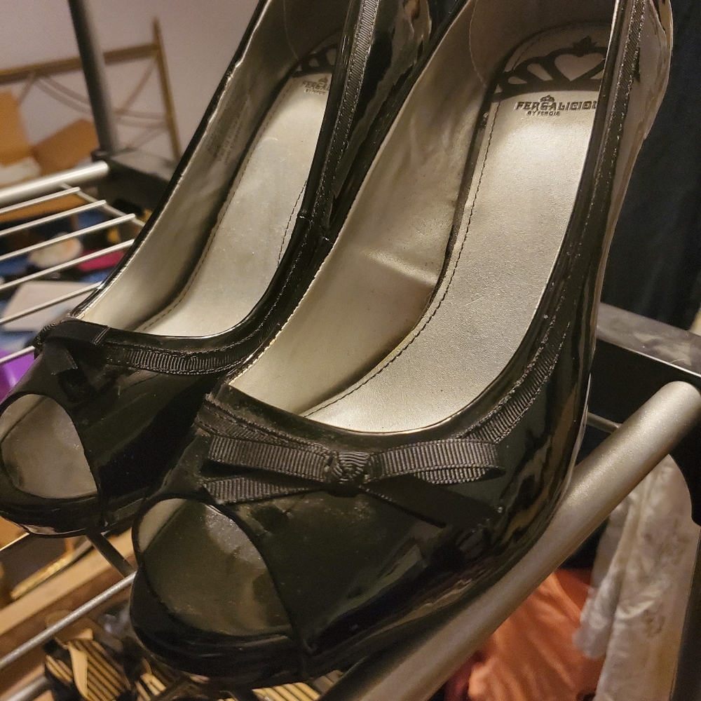 Open toed 1.5 inch black high heels